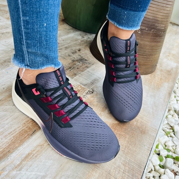 🏄🏻‍♀️Nike Air Zoom Pegasus 38 Running Shoe🏄🏻‍♀️New - Picture 3 of 9